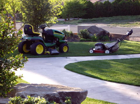 different types of lawn mowers